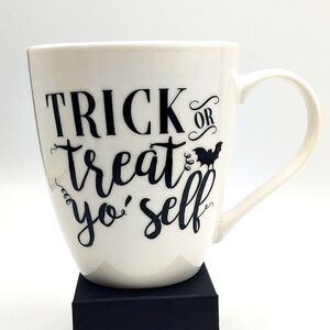Pfaltzgraff 18 oz Black and White "Trick or Treat Yo' Self" Coffee Mug